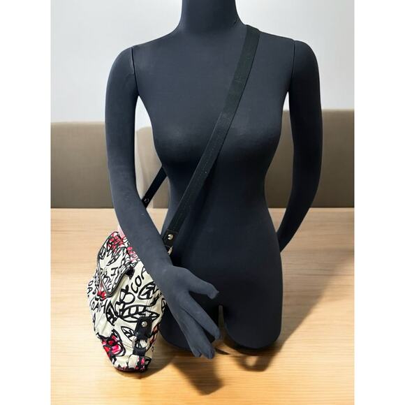 Y2K Coach F16864 Poppy Daisy Floral Graffiti Crossbody Bag & Wristlet - Picture 11 of 16